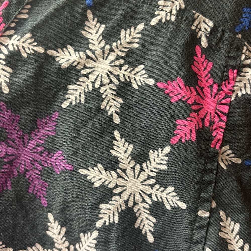Scrub top - Picture 2 of 3